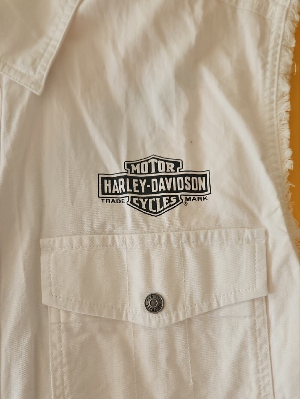 Harley-Davidson White Sleeveless Shirt/Vest Size Large - Picture 2 of 5
